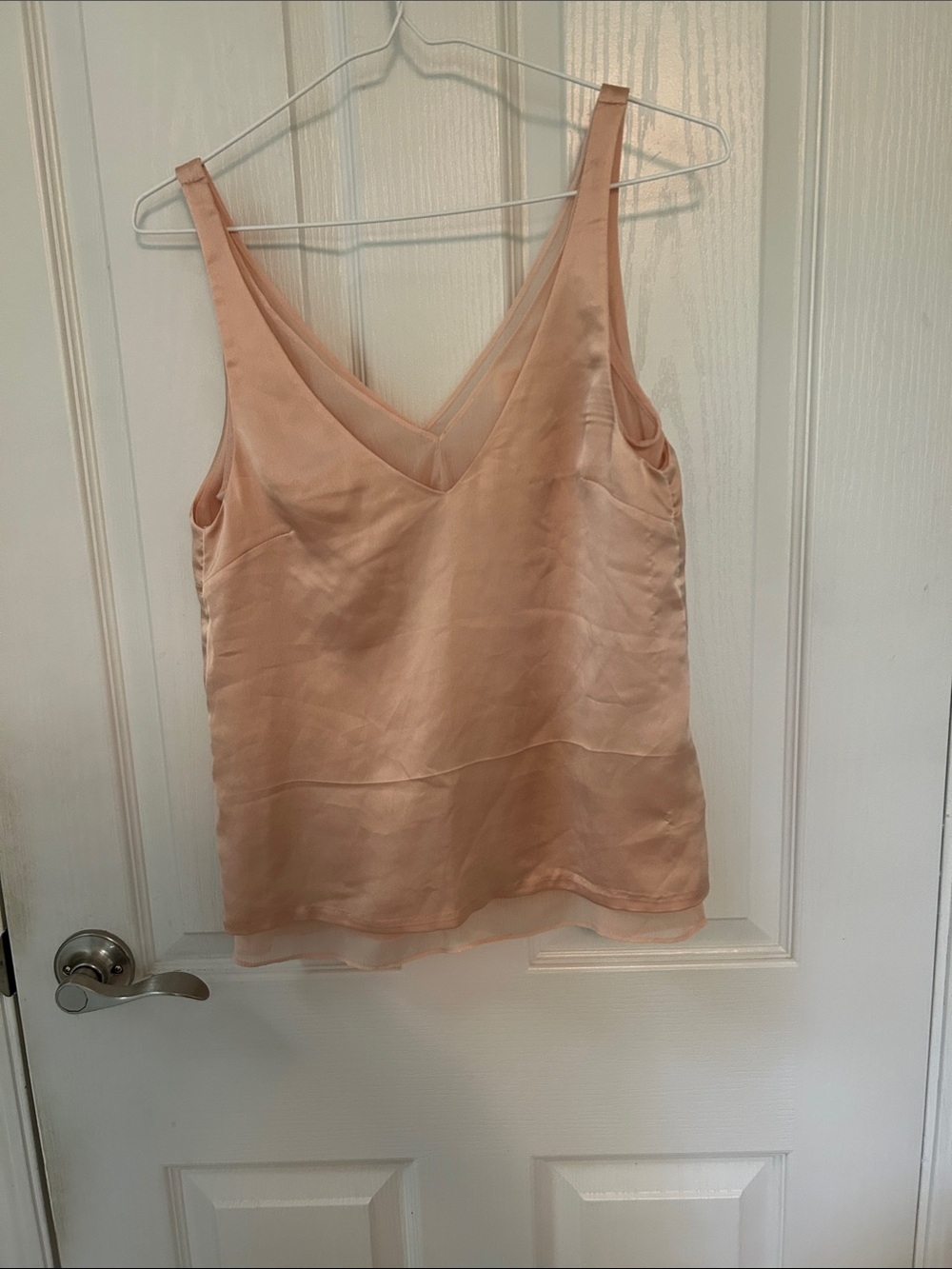 Women’s Sleeveless V-Neck Satin Tank Top - Blush